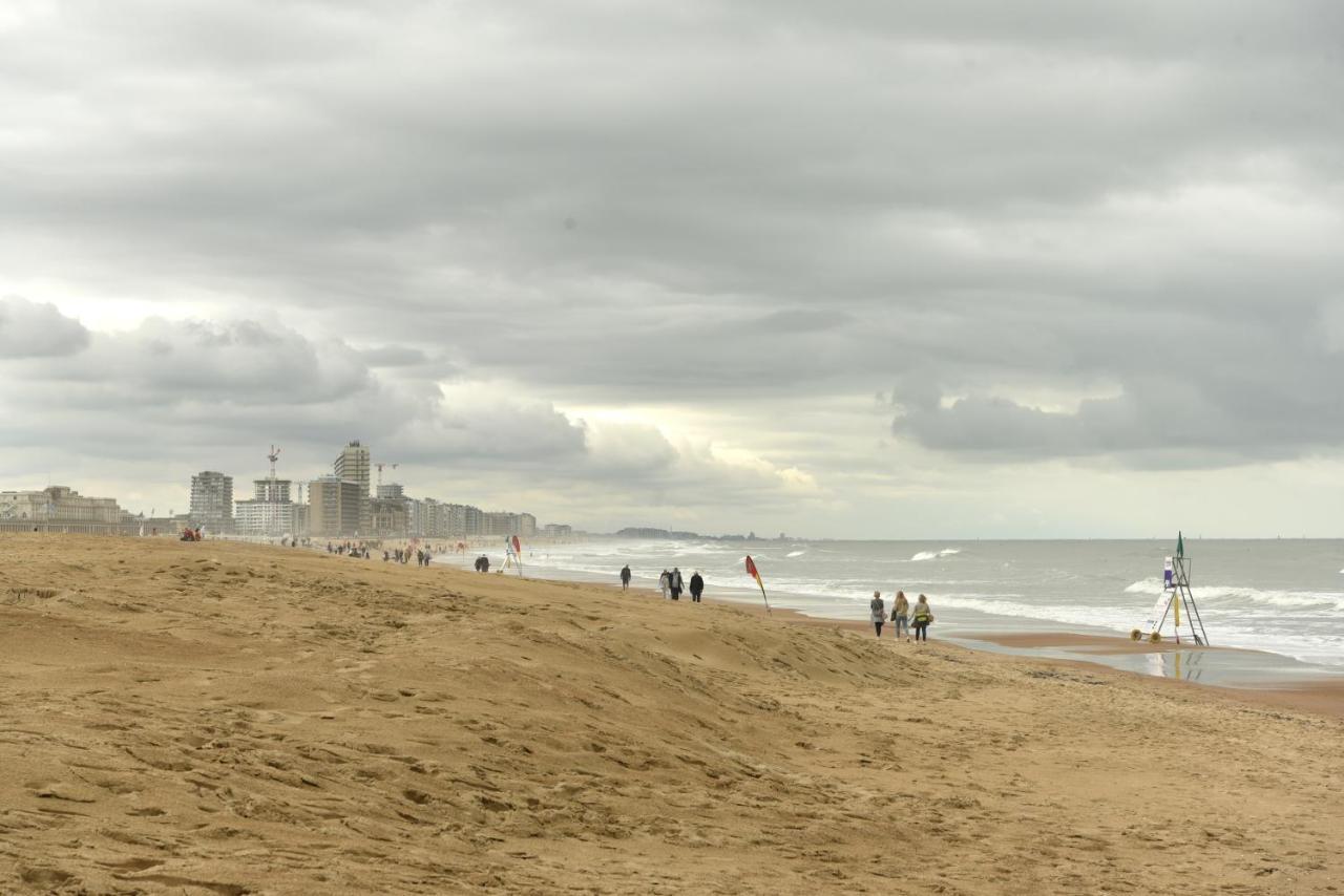 Ostend Sea View Apartment Exterior photo